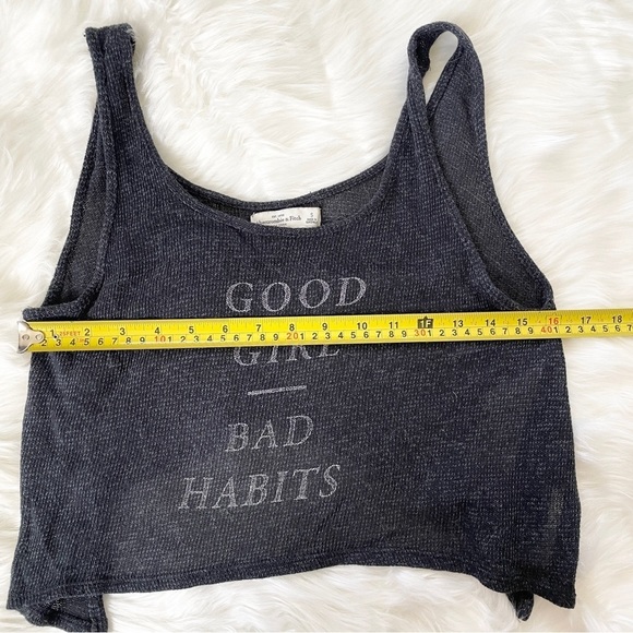 ✨ Abercrombie & Fitch Good Girls Bad Habits Loose Cropped Knit Tank Navy Sz S - Picture 8 of 10